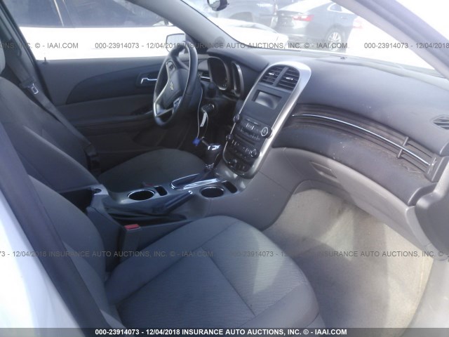 1G11B5SL0EF218584 - 2014 CHEVROLET MALIBU LS თეთრი ფოტო 5