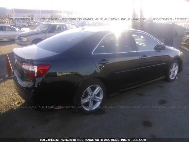 4T1BF1FK8CU636079 - 2012 TOYOTA CAMRY SE/LE/XLE 黑色 照片 4