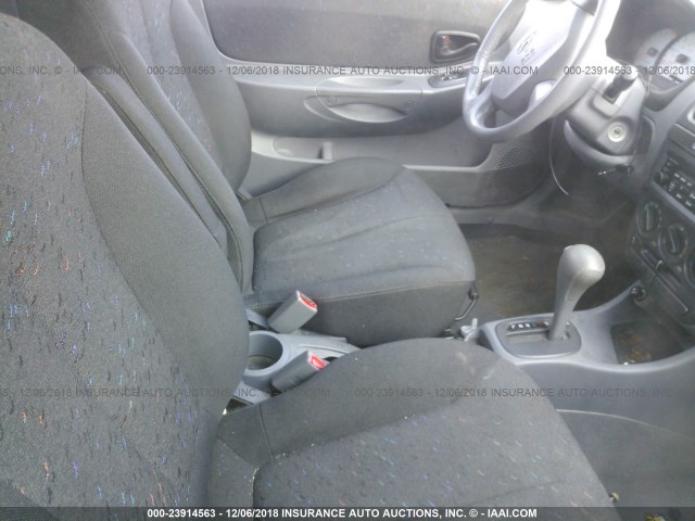 KMHCG35C14U278509 - 2004 HYUNDAI ACCENT GL SILVER photo 5