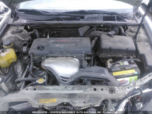 JTDBE32K720135893 - 2002 TOYOTA CAMRY LE/XLE/SE SILVER photo 10