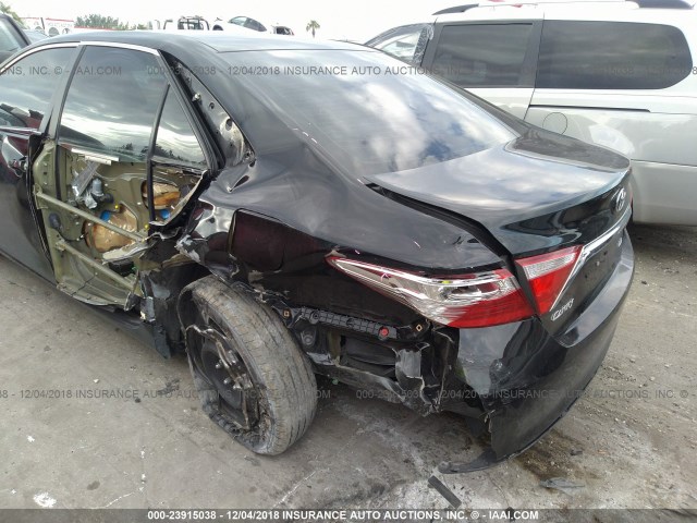 4T1BF1FK1GU142832 - 2016 TOYOTA CAMRY LE/XLE/SE/XSE BLACK photo 6