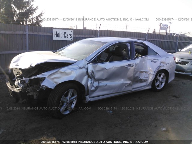 4T1BF1FK8EU413592 - 2014 TOYOTA CAMRY L/SE/LE/XLE 银色 照片 6