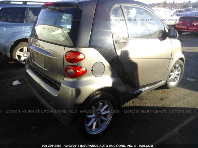 WMEEJ31X19K231735 - 2009 SMART FORTWO PURE/PASSION SILVER photo 4