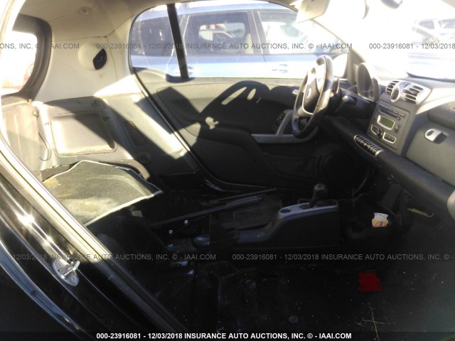 WMEEJ31X19K231735 - 2009 SMART FORTWO PURE/PASSION SILVER photo 5