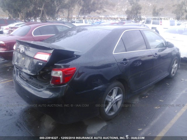 4T1BF1FK4DU250759 - 2013 TOYOTA CAMRY L/SE/LE/XLE 黑色 照片 4