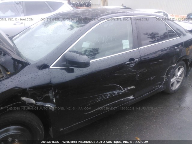 4T1BF1FK4DU250759 - 2013 TOYOTA CAMRY L/SE/LE/XLE 黑色 照片 6