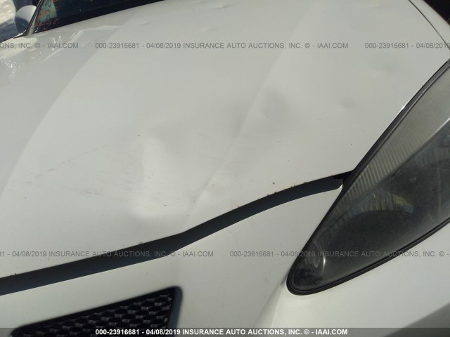 2G2WR544651267430 - 2005 PONTIAC GRAND PRIX GTP WHITE photo 6