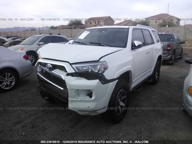 JTEBU5JR9J5504148 - 2018 TOYOTA 4RUNNER SR5 PREM/LTDL/TRAIL/TRD WHITE photo 2