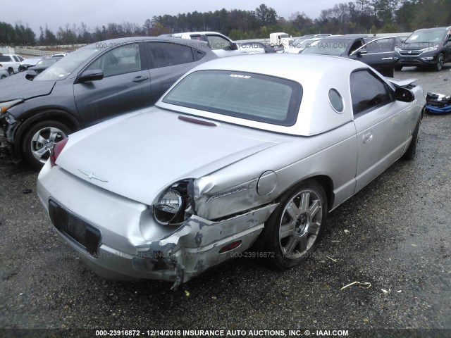 1FAHP60A34Y100925 - 2004 FORD THUNDERBIRD  SILVER photo 4