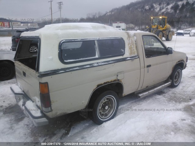 1N6ND11S8HC324014 - 1987 NISSAN D21 SHORT BED GOLD photo 4