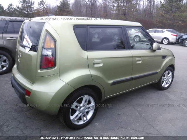 KNDJT2A24A7133215 - 2010 KIA SOUL +/!/SPORT GREEN photo 4