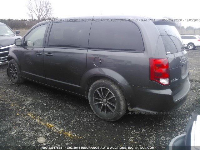 2C4RDGBG1JR153749 - 2018 DODGE GRAND CARAVAN SE GRAY photo 3