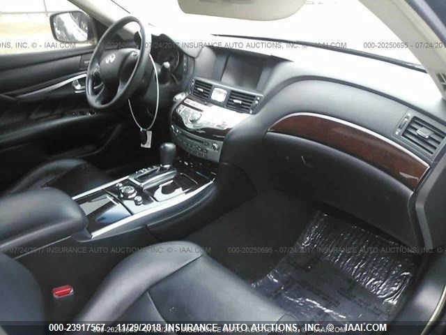 JN1AY1AR6BM570812 - 2011 INFINITI M56 X GRAY photo 5