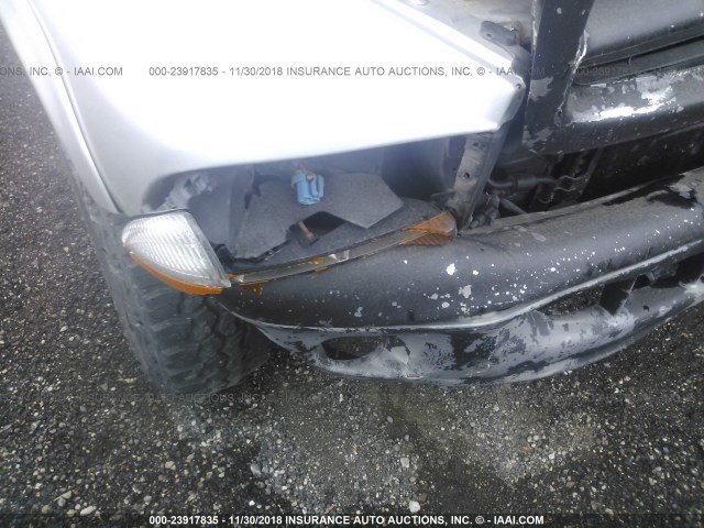 1B7HG2AX01S293300 - 2001 DODGE DAKOTA QUAD SILVER photo 6