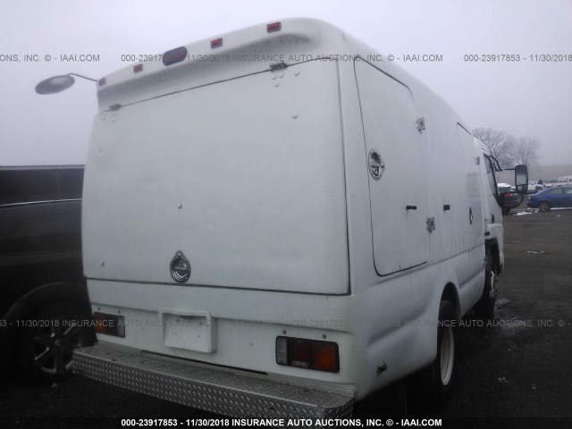 JL6BBD1S48K009530 - 2008 MITSUBISHI FUSO TRUCK FE 84D WHITE photo 4