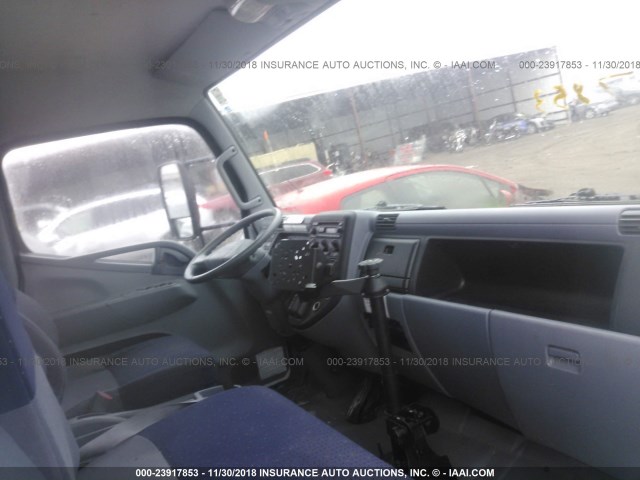 JL6BBD1S48K009530 - 2008 MITSUBISHI FUSO TRUCK FE 84D WHITE photo 5