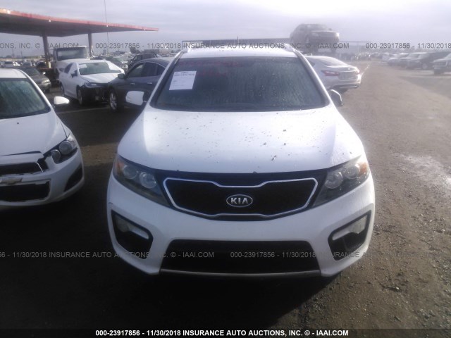 5XYKW4A29BG146683 - 2011 KIA SORENTO SX WHITE photo 6