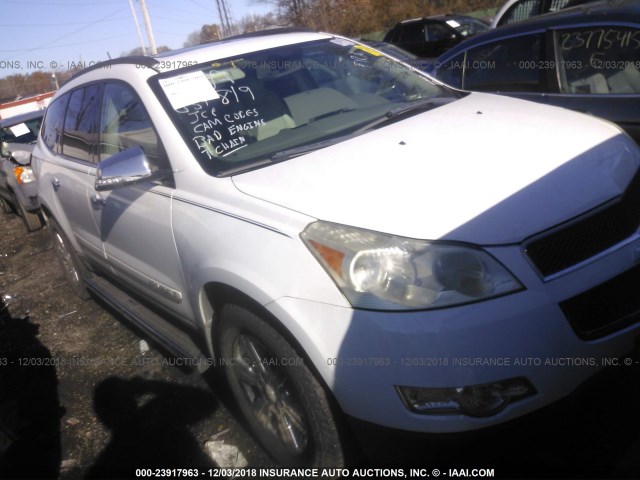 1GNER23D49S101587 - 2009 CHEVROLET TRAVERSE LT WHITE photo 1