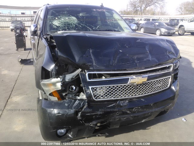 1GNSCKE04BR353450 - 2011 CHEVROLET SUBURBAN BLACK photo 6