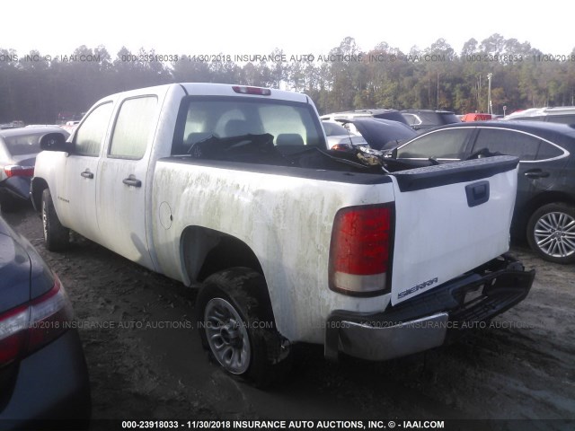 2GTEC13C881238431 - 2008 GMC SIERRA C1500 WHITE photo 3