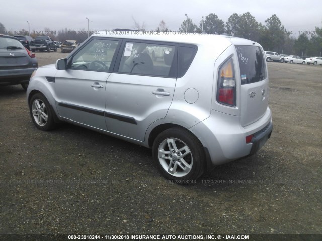 KNDJT2A22B7705612 - 2011 KIA SOUL +/!/SPORT SILVER photo 3