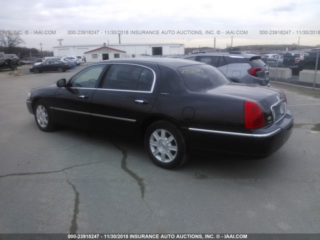 2LNBL8EV9AX752748 - 2010 LINCOLN TOWN CAR EXECUTIVE L BLACK photo 3