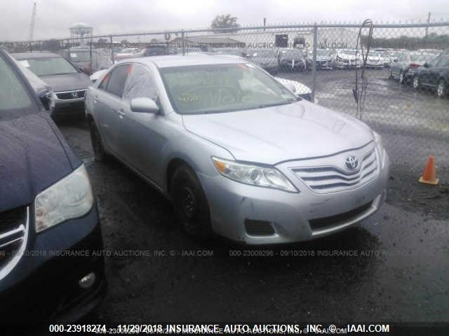 4T4BF3EK8BR148400 - 2011 TOYOTA CAMRY SE/LE/XLE SILVER photo 1