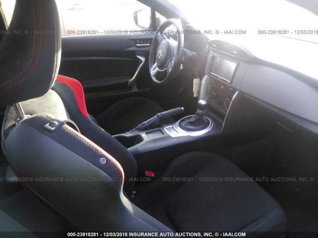 JF1ZNAA1XG8702429 - 2016 TOYOTA SCION FR-S ORANGE photo 5