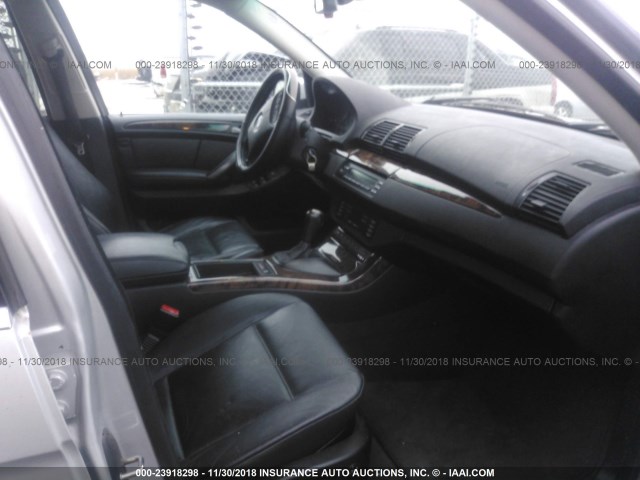 5UXFB53525LV15563 - 2005 BMW X5 4.4I Gümüş foto 5