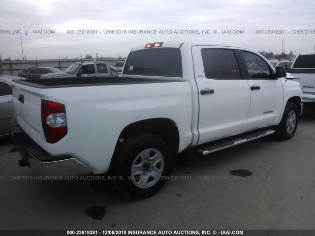 5TFEM5F18HX112331 - 2017 TOYOTA TUNDRA CREWMAX SR5 WHITE photo 4