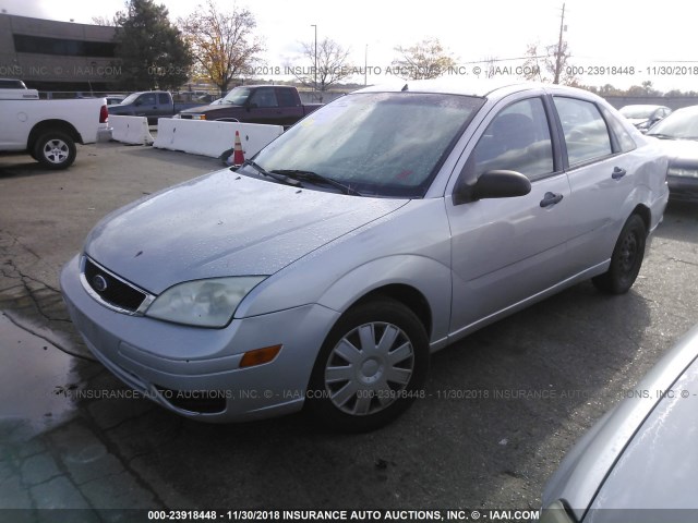 1FAFP34N67W114482 - 2007 FORD FOCUS ZX4/S/SE/SES SILVER photo 2