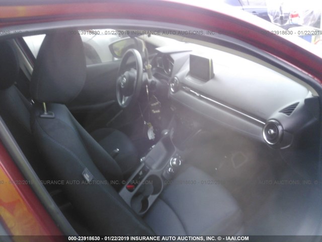 3MYDLBZV0GY127402 - 2016 TOYOTA SCION IA MAROON photo 5