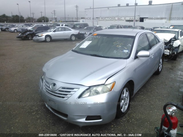 4T1BE46K17U531748 - 2007 TOYOTA CAMRY NEW GENERAT CE/LE/XLE/SE SILVER photo 2