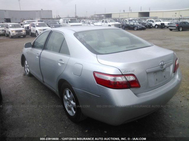 4T1BE46K17U531748 - 2007 TOYOTA CAMRY NEW GENERAT CE/LE/XLE/SE SILVER photo 3