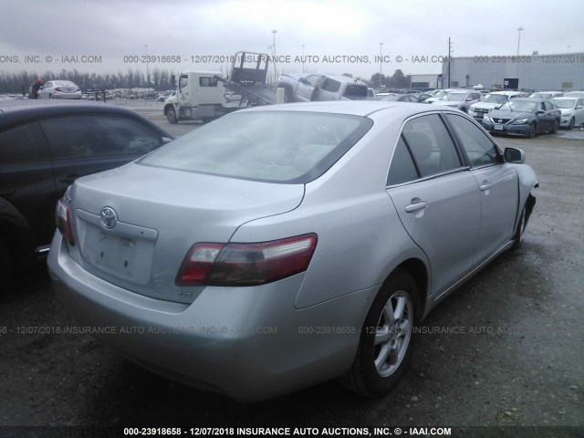 4T1BE46K17U531748 - 2007 TOYOTA CAMRY NEW GENERAT CE/LE/XLE/SE SILVER photo 4