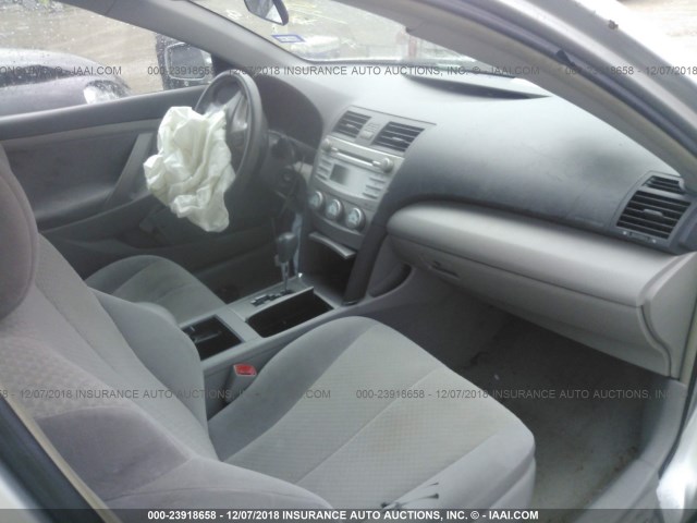4T1BE46K17U531748 - 2007 TOYOTA CAMRY NEW GENERAT CE/LE/XLE/SE SILVER photo 5