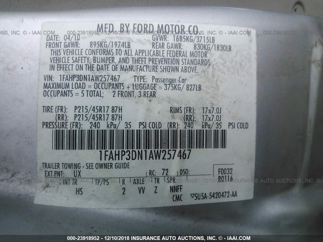 1FAHP3DN1AW257467 - 2010 FORD FOCUS SES SILVER photo 9