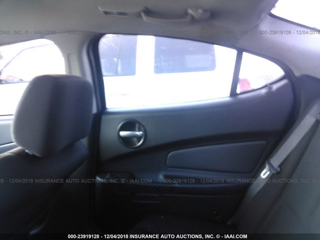 2G2WP552771102752 - 2007 PONTIAC GRAND PRIX BLACK photo 8