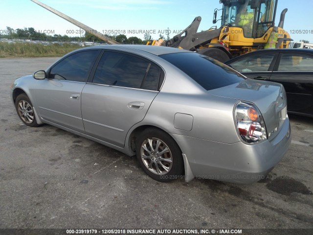 1N4AL11D13C318947 - 2003 NISSAN ALTIMA S/SL SILVER photo 3