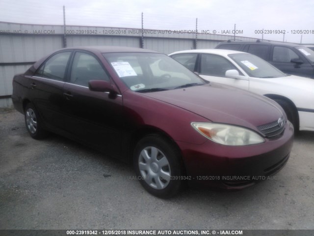 JTDBE32K320028422 - 2002 TOYOTA CAMRY LE/XLE/SE MAROON photo 1