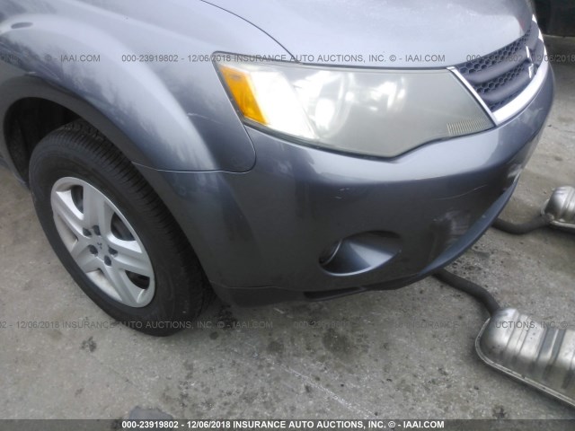 JA4MS31X27U001124 - 2007 MITSUBISHI OUTLANDER ES/LS GRAY photo 6