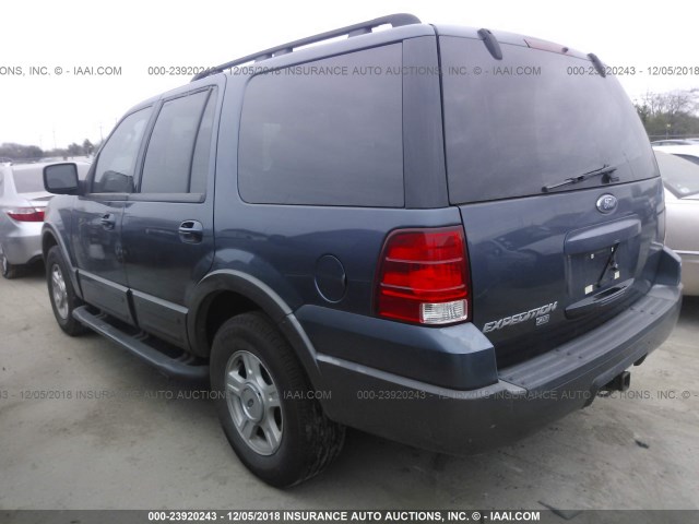 1FMPU15526LA18581 - 2006 FORD EXPEDITION XLT BLUE photo 3