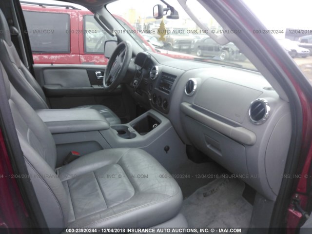 1FMFU16566LA47270 - 2006 FORD EXPEDITION XLT RED photo 5