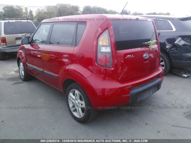 KNDJT2A23A7068700 - 2010 KIA SOUL +/!/SPORT RED photo 3