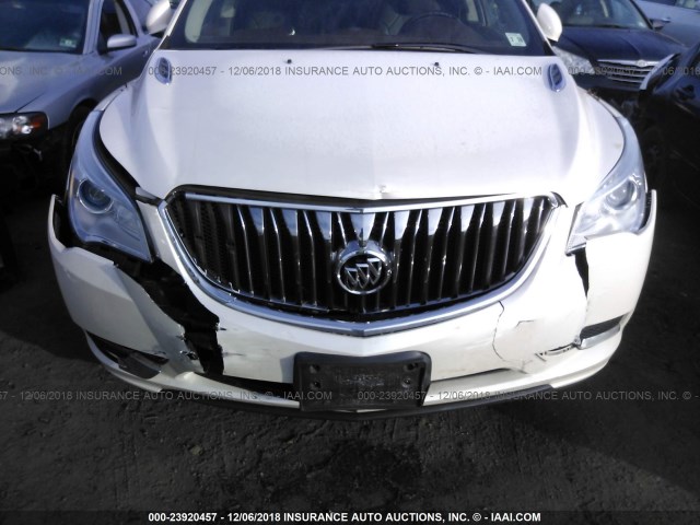 5GAKVCKD4EJ305385 - 2014 BUICK ENCLAVE WHITE photo 6