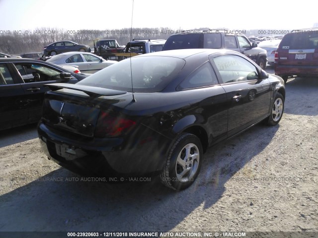 1G2AL15F477200576 - 2007 PONTIAC G5 BLACK photo 4