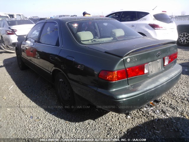 JT2BF22K4Y0236592 - 2000 TOYOTA CAMRY CE/LE/XLE GREEN photo 3