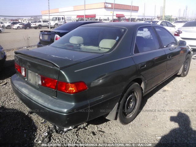 JT2BF22K4Y0236592 - 2000 TOYOTA CAMRY CE/LE/XLE GREEN photo 4