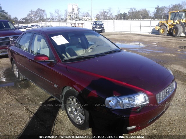 YV1TS592251412151 - 2005 VOLVO S80 2.5T RED photo 1