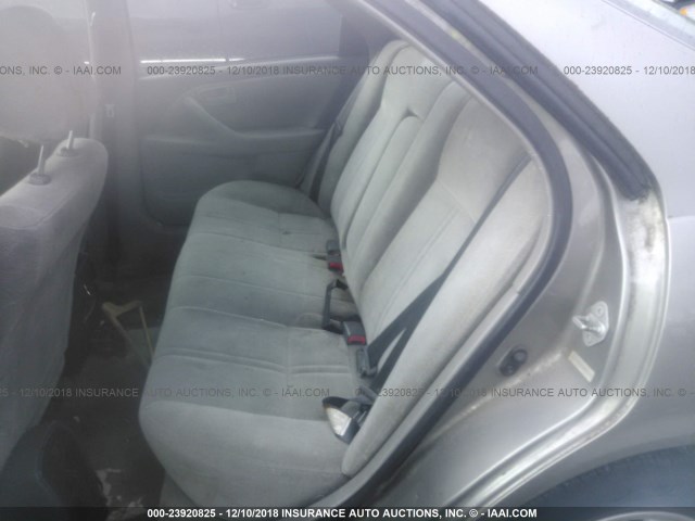 JT2BG22K9V0029589 - 1997 TOYOTA CAMRY LE/XLE GRAY photo 8